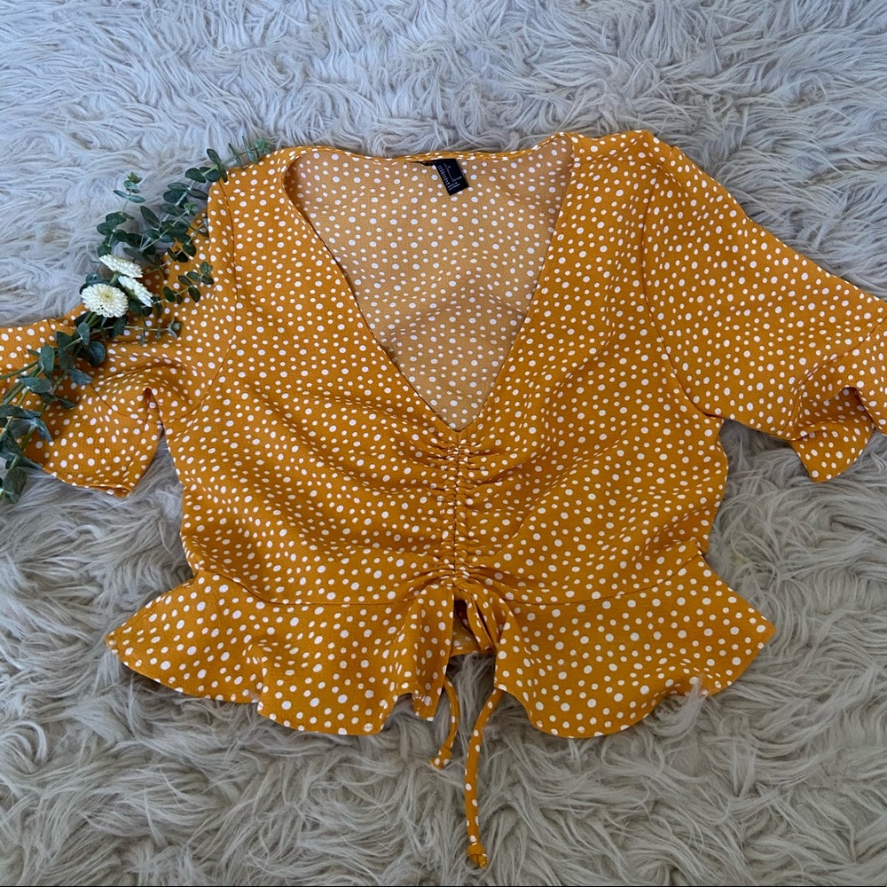 🌟CUTE SUMMER YELLOW TOP🌟